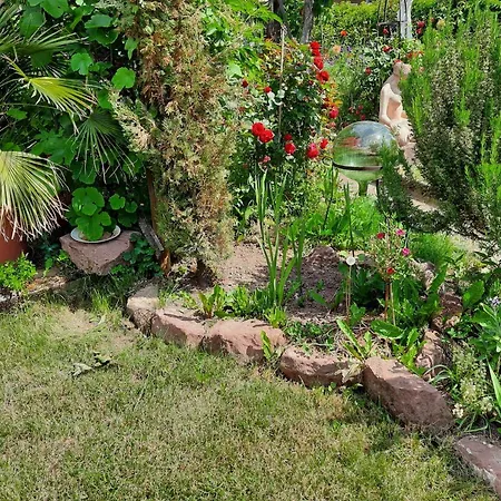 Neugaerten Apartment *